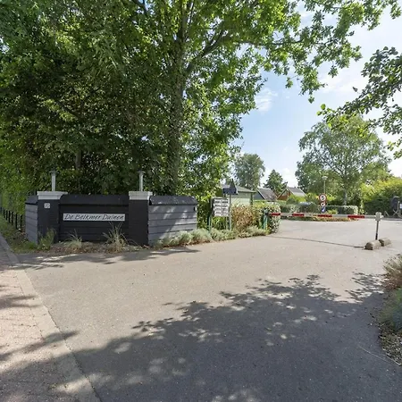 Holiday home With Elegant Garden Sint Maartensvlotbrug